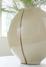 Load image into Gallery viewer, Ashley Express - Sheabourne Vase
